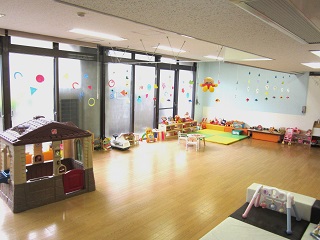 親子ふれあいサロン　室内