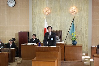 写真：壇上の市長