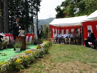 写真：入賞記念植樹祭の様子