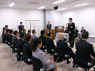 写真：年熱海市議会議員当選証書付与式の様子