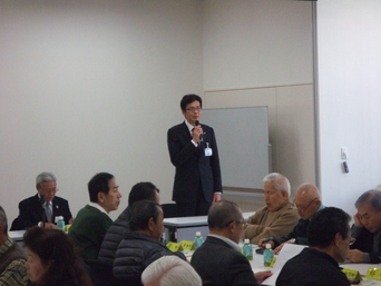 写真：熱海市町内会連合会1月定例会に出席する市長の様子