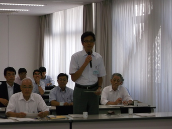 写真：熱海高校懇話会に出席する市長の様子