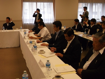 写真：温泉所在都市協議会の様子