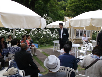 写真：メープルの会視察研修の様子