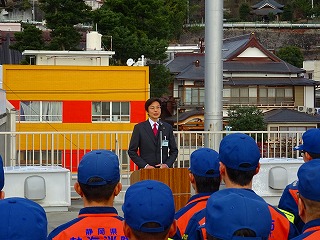 写真：年末消防特別点検に参加する市長