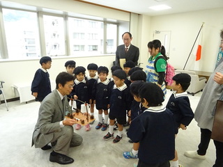 富士保育園 勤労感謝の日 訪問