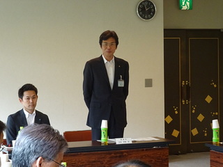 写真　静岡県東部都市副市長会議　市長挨拶