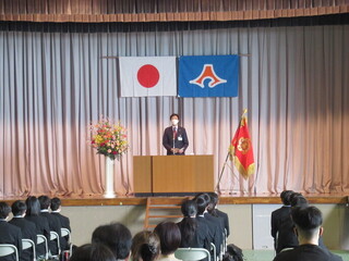 写真　熱海高等学校入学式