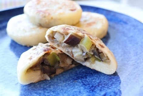 冷めてもふわふわ！味噌なすのおやき